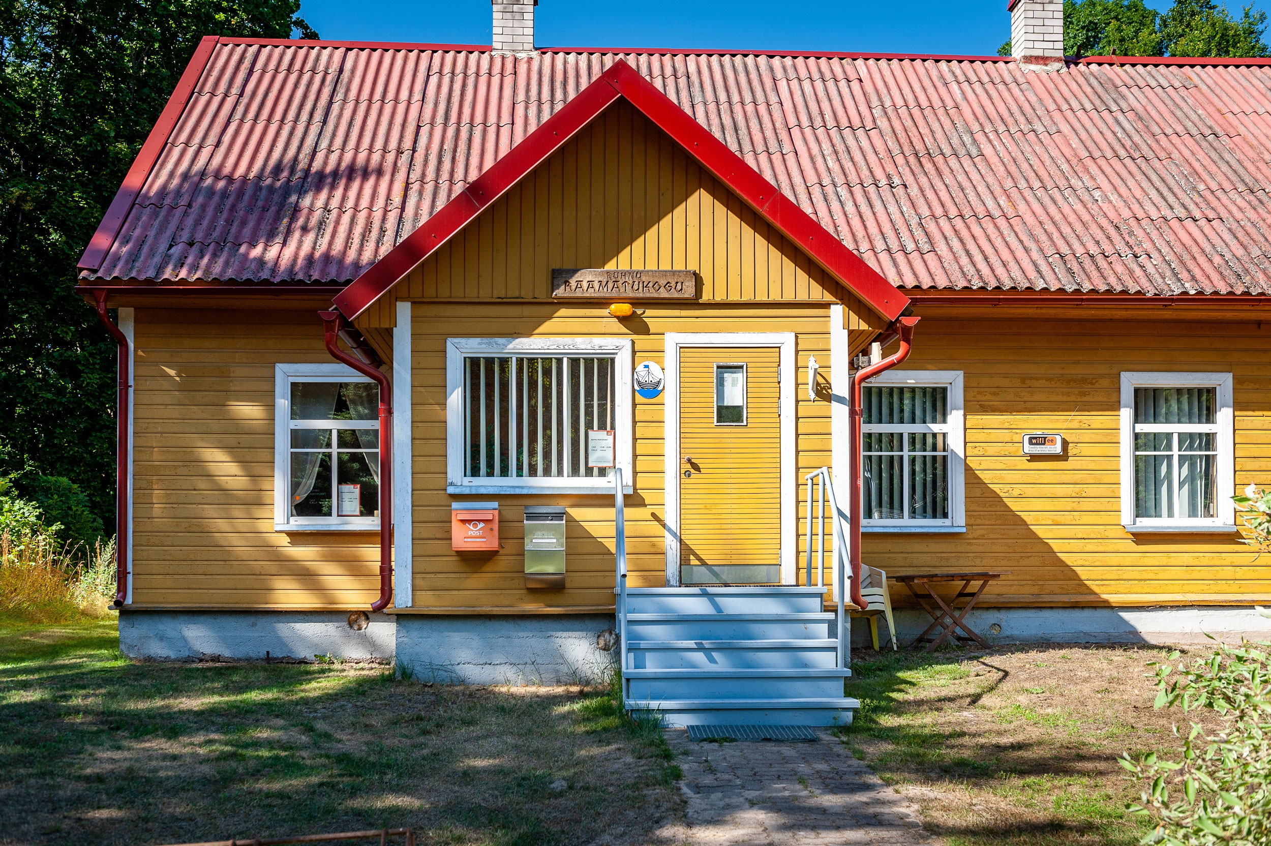 Küla raamatukogu