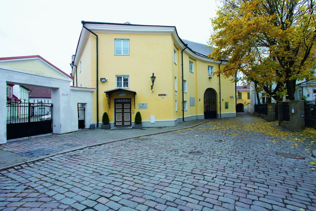 Stenbocki maja sügisel_allikas Riigikantselei.jpg