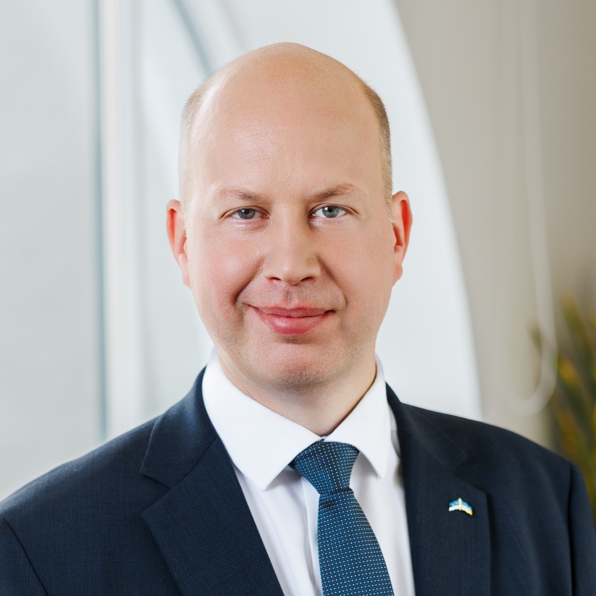 Minister Igor Taro ametiportee
